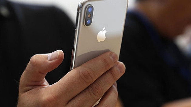 Besmeleli, kullanılmış, boykot niyetine satılık iPhone Besmeleli, kullanılmış, boykot niyetine satılık iPhone